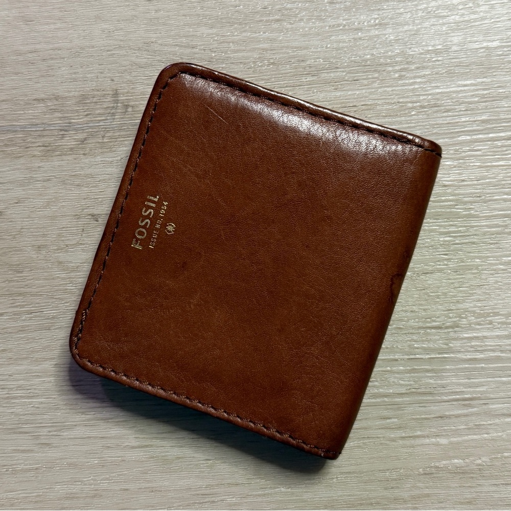 FOSSIL small leather wallet